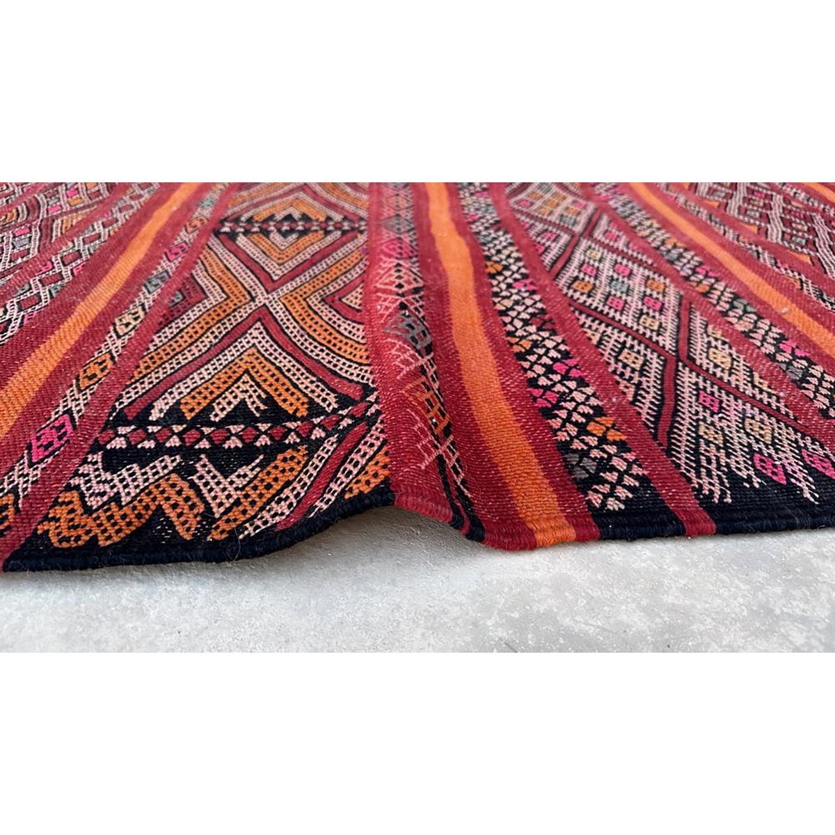 Moroccan Kilim Berber Wool Rug 150 x 285 cm - Red