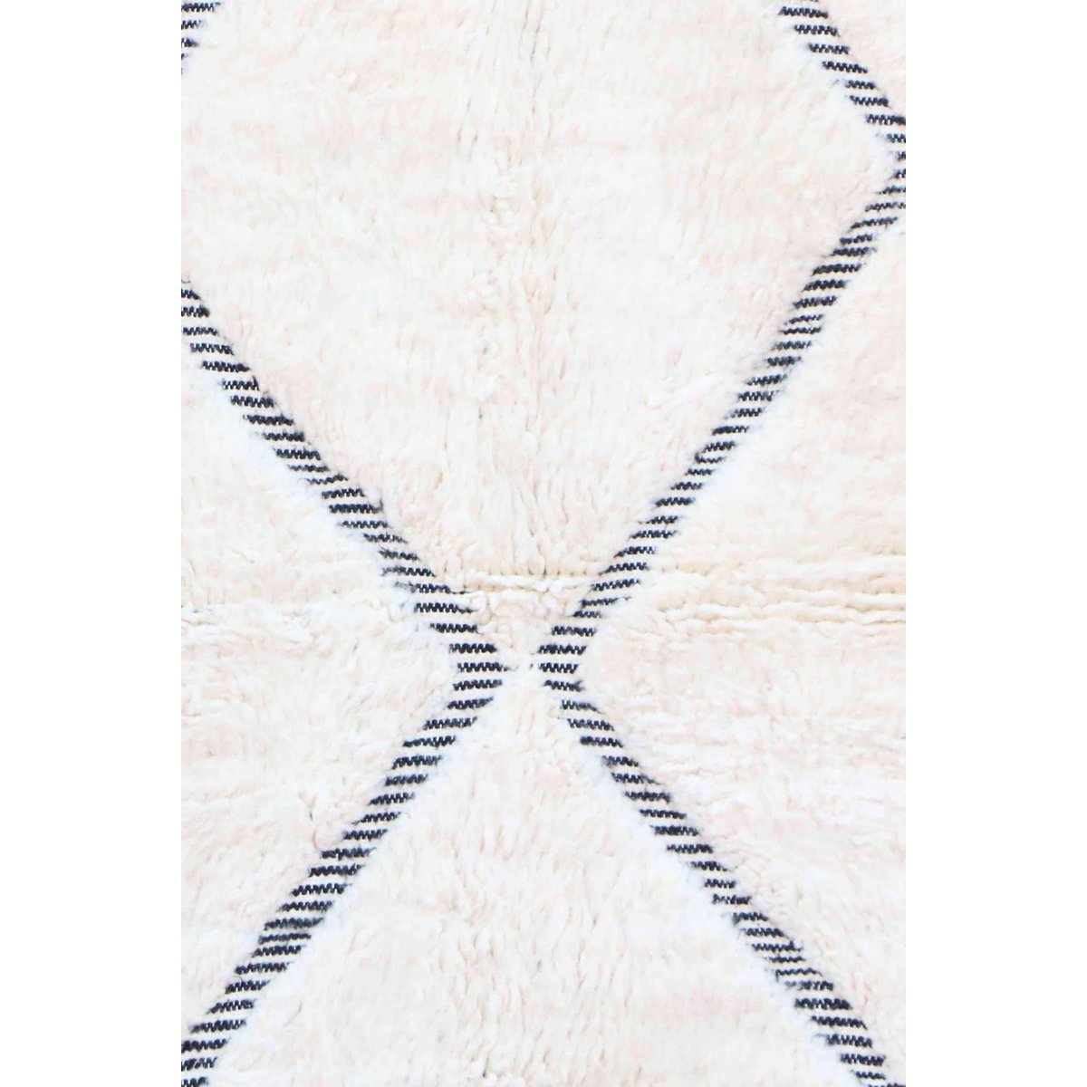 Moroccan Berber Wool Rug 136 x 213 cm - Black Diamonds
