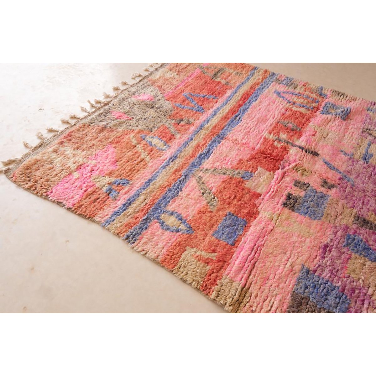 Moroccan Berber Wool Rug 157 x 240 cm - Eclectic Pink and Orange