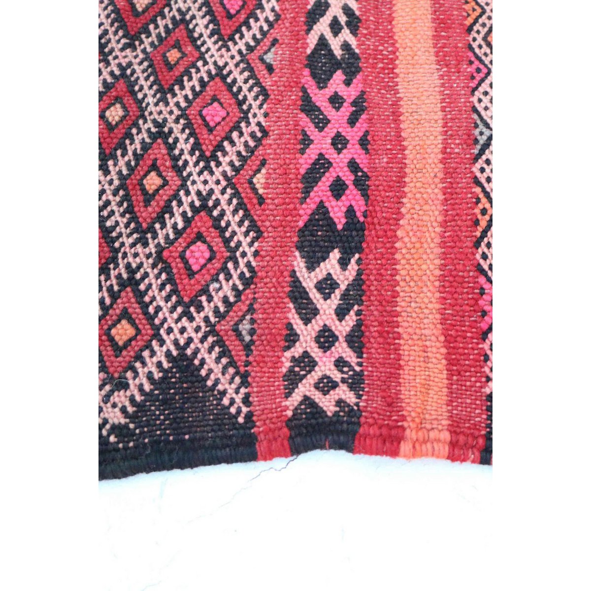 Moroccan Kilim Berber Wool Rug 150 x 285 cm - Red